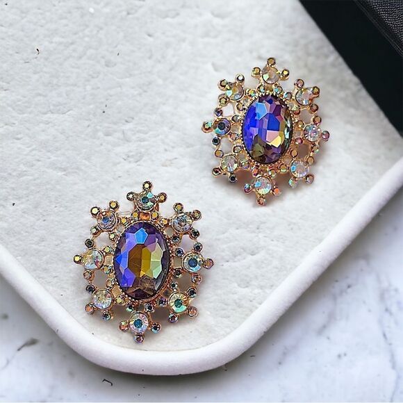 Purple And Aurora Borealis Rhinestone Gold Tone Stud Earrings NWT - Picture 1 of 2